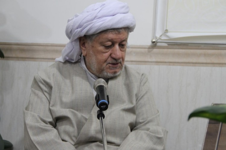 امام جمعه پاوه : بکوشیم سیمای شهر ما سیمایی قرآنی و رمضانی باشد