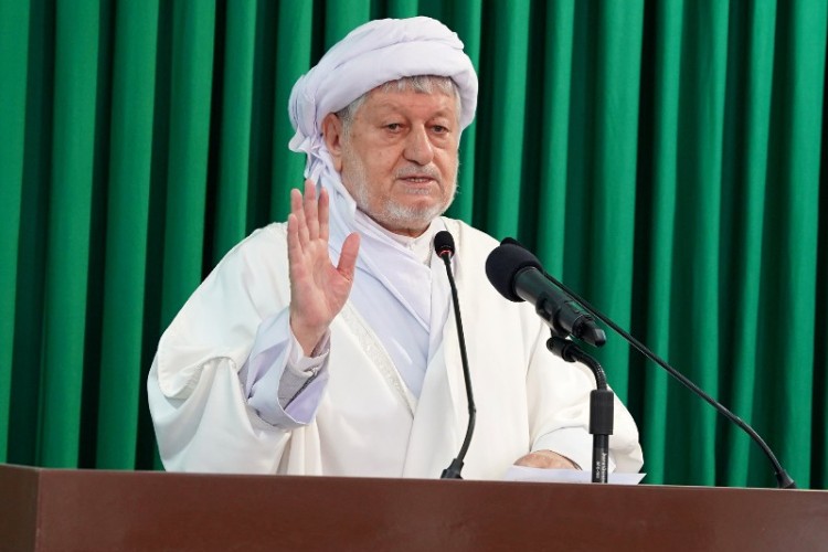 امام جمعه پاوه: مسئولین قدردان همراهی مردم با آرمانهای انقلاب باشند