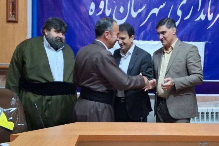 تغییر در سکان مدیریت اداره کار پاوه؛ / «صوفی» رئیس جدید اداره تعاون، کار و رفاه اجتماعی پاوه شد