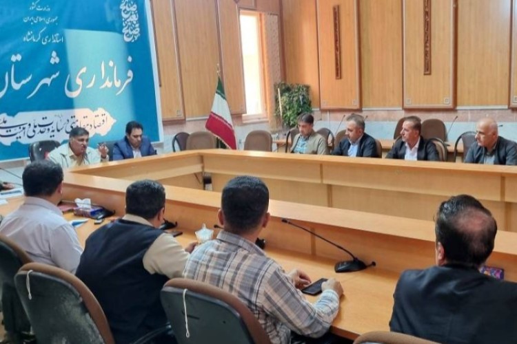 حق شهرستان پاوه در حوزه اشتغال و سرمایه‌گذاری باید به طور جدی پیگیری شود