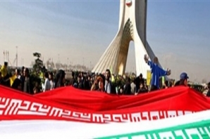 امضای میلیون‌ها ایرانی پای «گزاره برگ ملی»/ حضور پررنگ خبرنگاران خارجی در آزادی/ تحویل طومار هسته‌ای به وزارت خارجه