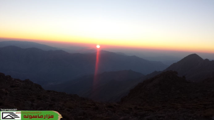 زیبایی های غروب خورشید بر بام پاوه