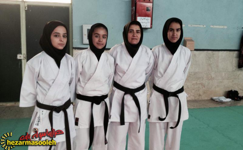  4 نفر از تیم کاراته بانوان پاوه در مسابقات انتخابی تیم "شهر"در استان انتخاب شدند