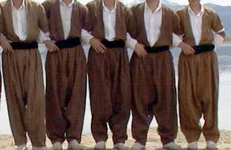 چوخه رانک پوششی از قدیمی ترین لباس سنتی اصیل کردستان