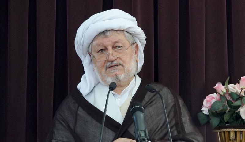 امام جمعه پاوه:خدمات بیمارستان پاوه دارد با کم توجهی عده ای کار نابلد، زیر سئوال می رود 