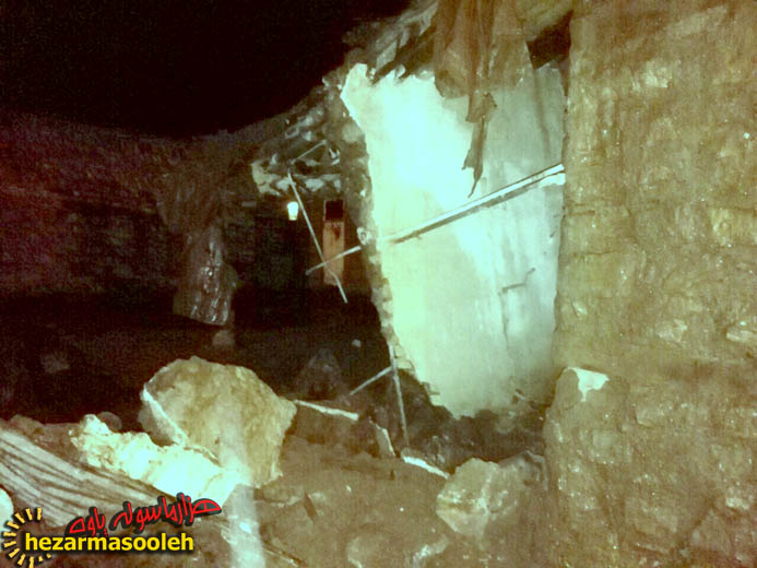 تخریب یک منزل مسکونی در روستای دوریسان پاوه بر اثر بارش باران تخریب یک منزل مسکونی در روستای دوریسان پاوه بر اثر بارش باران