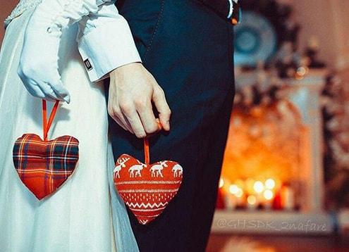 محبت را باید با عمل نشان داد محبت را باید با عمل نشان داد