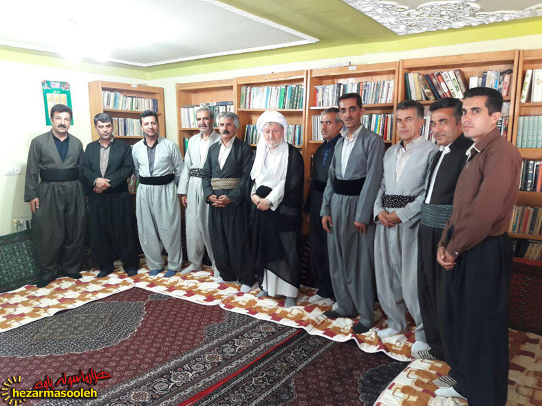 دیدار اعضای جمعیت پیشگیری از اعتیاد پاوه با امام جمعه این شهر دیدار اعضای جمعیت پیشگیری از اعتیاد پاوه با امام جمعه این شهر