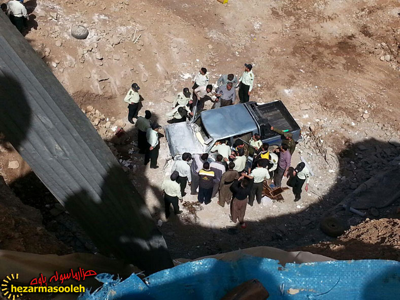 سقوط ماشین به محوطه بنیاد مسکن پاوه جان یک نفر را گرفت