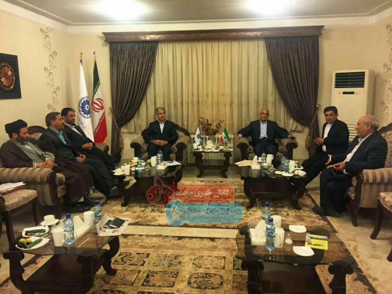 منتظر اعلام عمومی قول رئیس جمهور برای عمل به خواسته های کرمانشاه در استادیوم آزادی هستیم/ دولت در سخن به خواست مردم تمکین کرده است منتظر اعلام عمومی قول رئیس جمهور برای عمل به خواسته های کرمانشاه در استادیوم آزادی هستیم/ دولت در سخن به خواست مردم تمکین کرده است