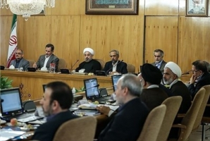 شاهکار جدید تدبیروامیدی ها در خلق تناقض آزمون استخدامی/ از مخالفت دولت با آزمونی که خود برگزار می کند تا خبر توقف استخدام در کشور