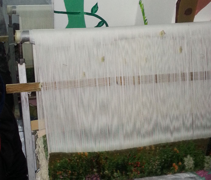 هنر دست بانوان شهرستان پاوه در تجلی اقتصاد مقاومتی هنر دست بانوان شهرستان پاوه در تجلی اقتصاد مقاومتی