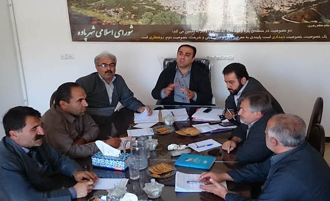 شیرزاد صفری به عنوان رئيس شوراي شهر پاوه انتخاب شد شیرزاد صفری به عنوان رئيس شوراي شهر پاوه انتخاب شد