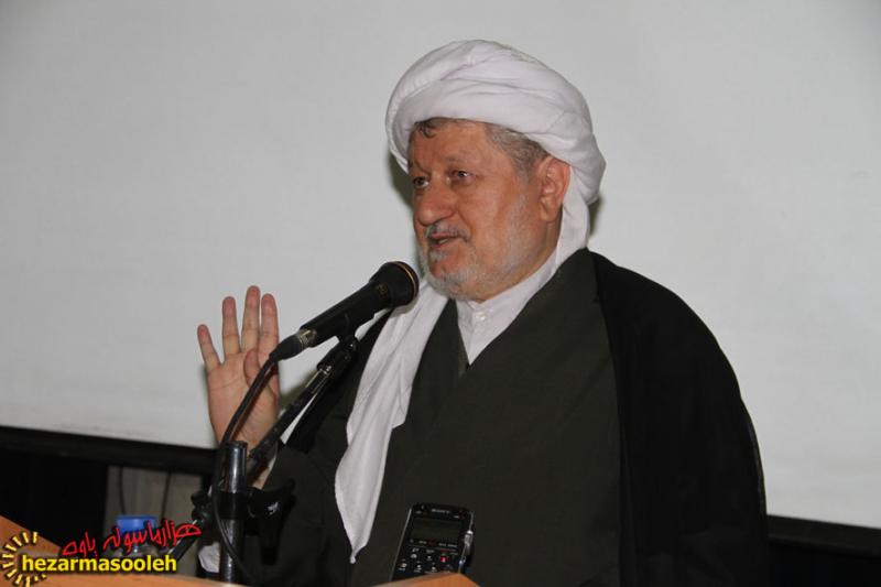 امام جمعه پاوه:امنیت، آرامش و اقتدار کشور به برکت وجود رهبری است