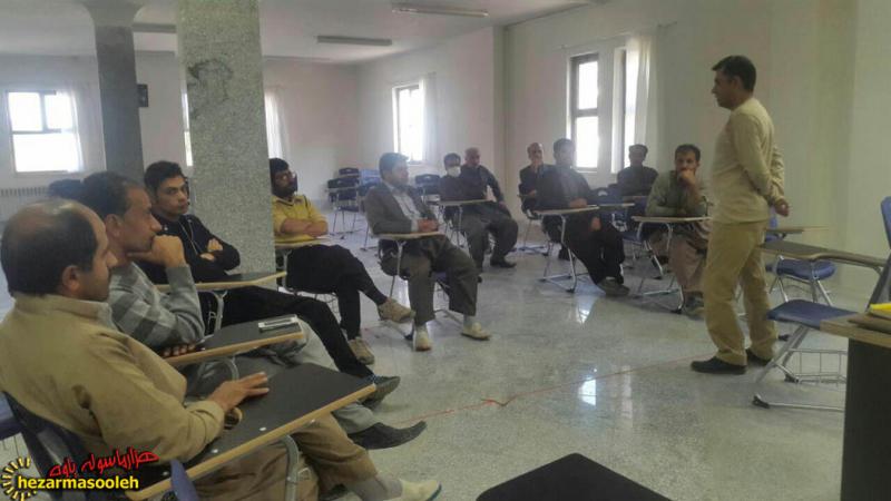 اجرای دوره ویژه کارآفرینی برای شاغلین و کارجویان تحت پوشش کمیته امداد امام خمینی(ره)