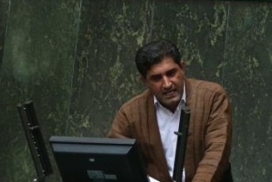 کلید آقای روحانی بیش از آنکه مشکلات مردم را حل کند درب صندوق توسعه ملی و صندوق ذخیره فرهنگیان را برای رانت خواران گشوده است/