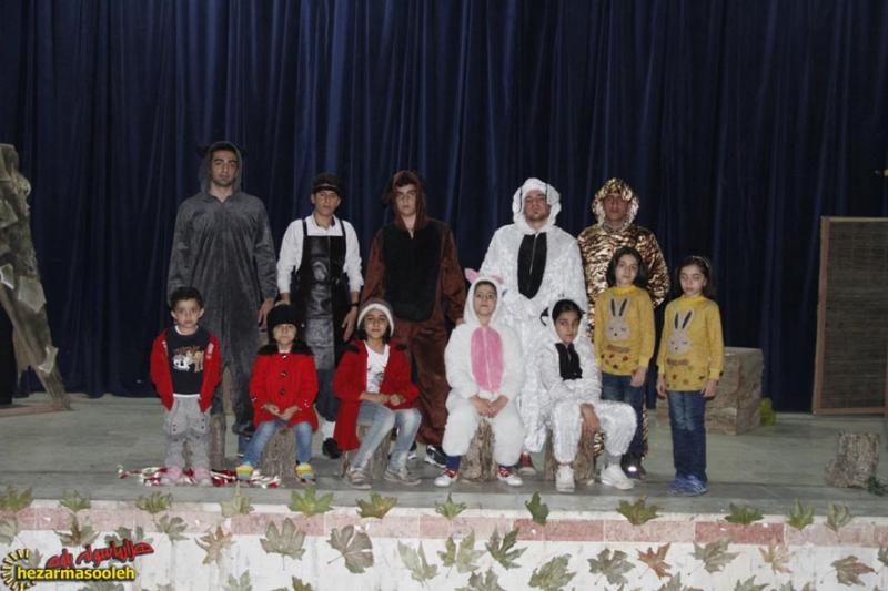 نمایش موزیکال تیتیل و بیبیل به زبان هورامی برای مدارس پاوه برگزار شد