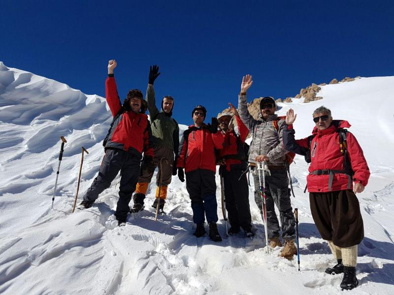گزارش تصویری از صعودی زمستانی به "سه مله" در کوه هاي شاهو شهرستان پاوه گزارش تصویری از صعودی زمستانی به "سه مله" در کوه هاي شاهو شهرستان پاوه