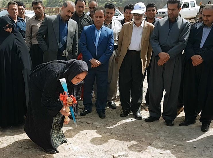 کلنک زنی دبستان 6 کلاسه روستای دشه شهرسان پاوه