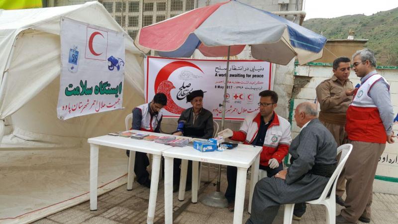 برپایی ایستگاه سلامت و توزیع کتابچه و بروشور آموزشی