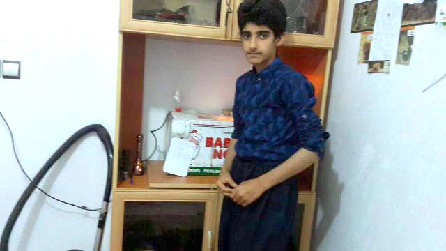 دانش آموز پاوه ای با استفاده از وسایل بازیافتی موفق به ساخت دستگاه جوجه کشی شد