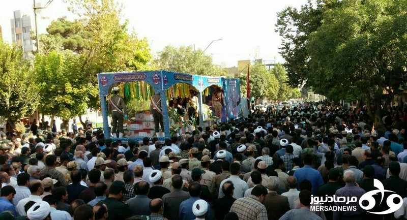 بدرقه ۳۴ لاله سرخ بر پرنیان دستها/ طنین دوباره لالایی مادران شهید بدرقه ۳۴ لاله سرخ بر پرنیان دستها/ طنین دوباره لالایی مادران شهید