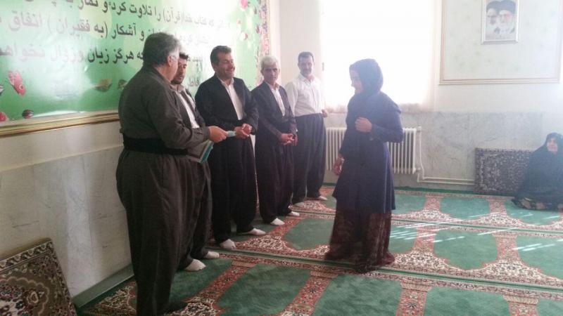 از سوادآموزان تحت پوشش کمیته امداد امام خمینی شهرستان پاوه تجلیل شد