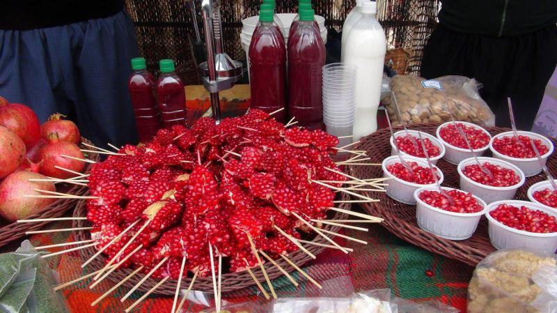 برگزاری اولین آئین شکرگزاری انار و دومین جشنواره غذاهای بومی محلی در باینگان