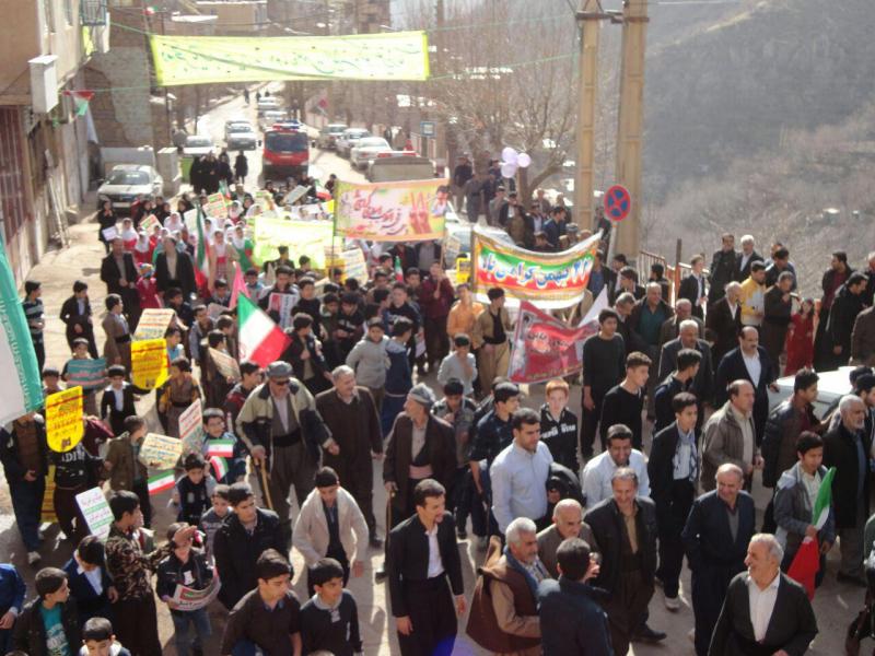 برگزاری مراسم راه پيمايي 22 بهمن در شهرهای نودشه و نوسود