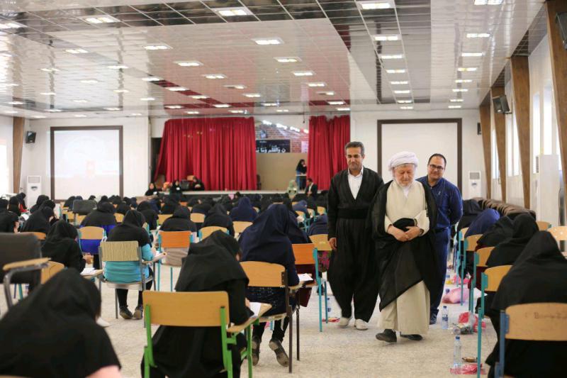 گزارش تصویری از بازدید امام جمعه پاوه از حوزه های برگزاری کنکور سراسری در پاوه