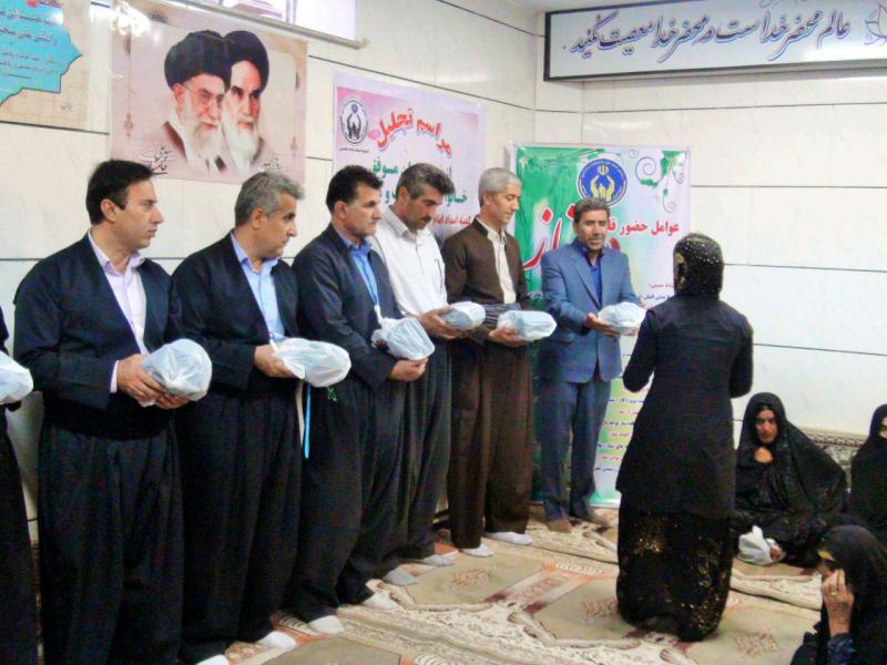 سواد آموزان تحت پوشش کمیته امداد امام خمینی (ره) جوانرود تجلیل شدند