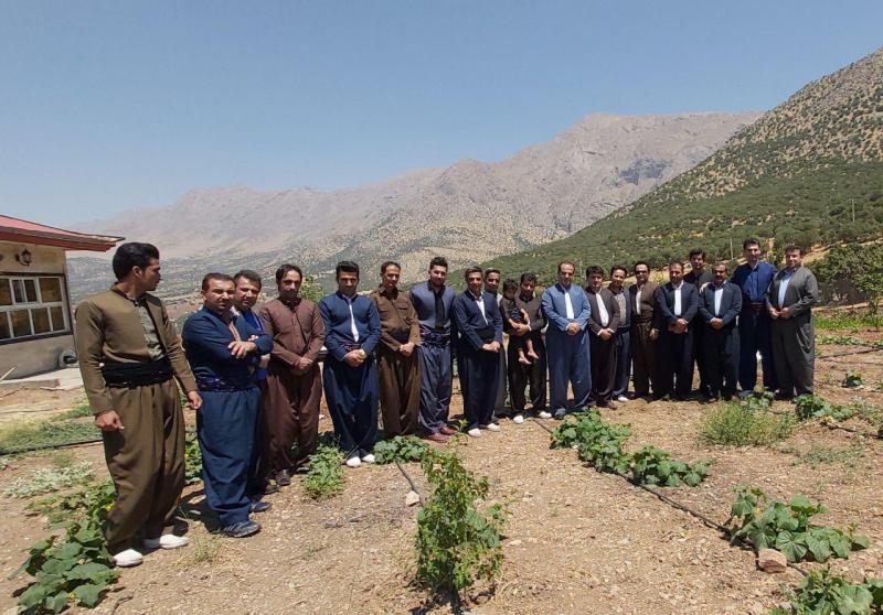 نشست صمیمانه اصحاب رسانه اورامانات با فرماندار روانسر برگزار شد نشست صمیمانه اصحاب رسانه اورامانات با فرماندار روانسر برگزار شد