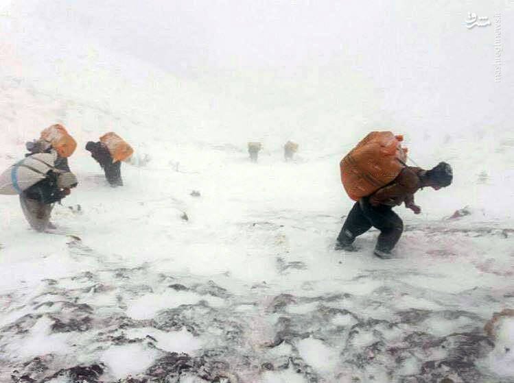 گرفتار شدن کولبرها در تته/یک نفر کشته شد
