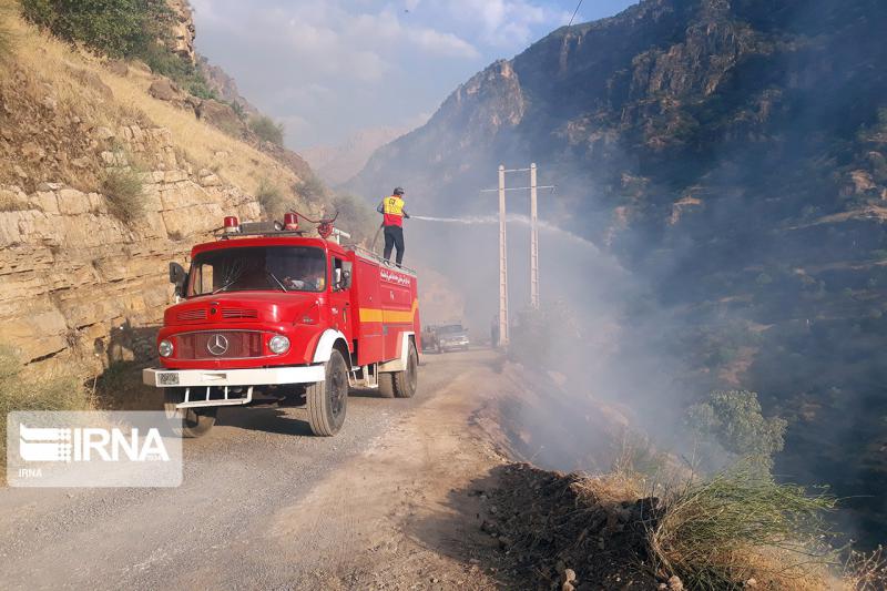 آتش‌سوزی منطقه بوزین و مرخیل تنها محدود به «دره ژاله» شده است