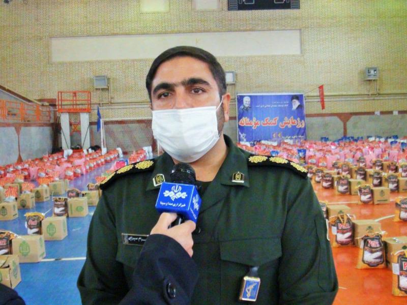 توزیع یک هزار بسته معیشتی کمک های مومنانه در شهرستان جوانرود