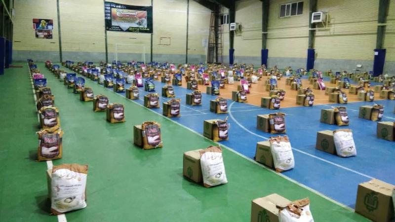 ۴۰۰ بسته معیشتی کمکهای مومنانه در پاوه توزیع شد