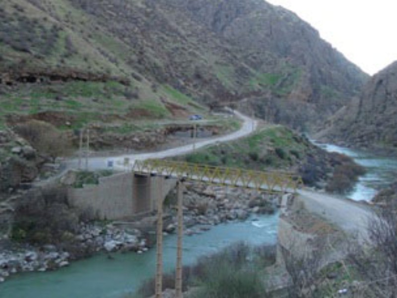 مسیر ارتباطی پاوه به نودشه در زلته مسدود شد