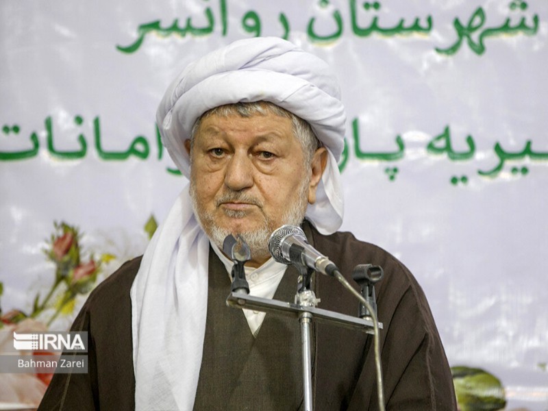 از سوی دشمنان در داخل و خارج هزینه‌های زیادی شده است/ مشکلات رو حانیون اهل سنت با چنین جلساتی حل نمی شود