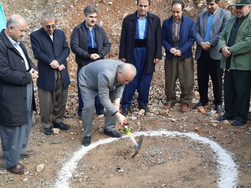 آئین کلنگ زنی بلوار شهدای ۱۱ خرداد شهر باینگان برگزار شد