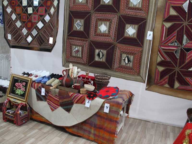 برگزاری جشنواره غذا و نمایشگاه اقتصاد مقاومتی در پاوه