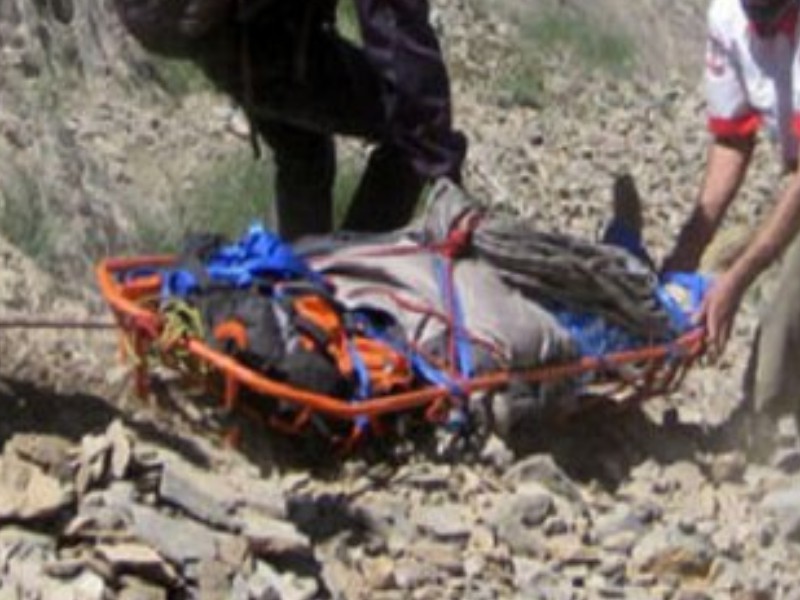 سقوط مرگبار یک شهروند از ارتفاعات روستای شرکان پاوه سقوط مرگبار یک شهروند از ارتفاعات روستای شرکان پاوه
