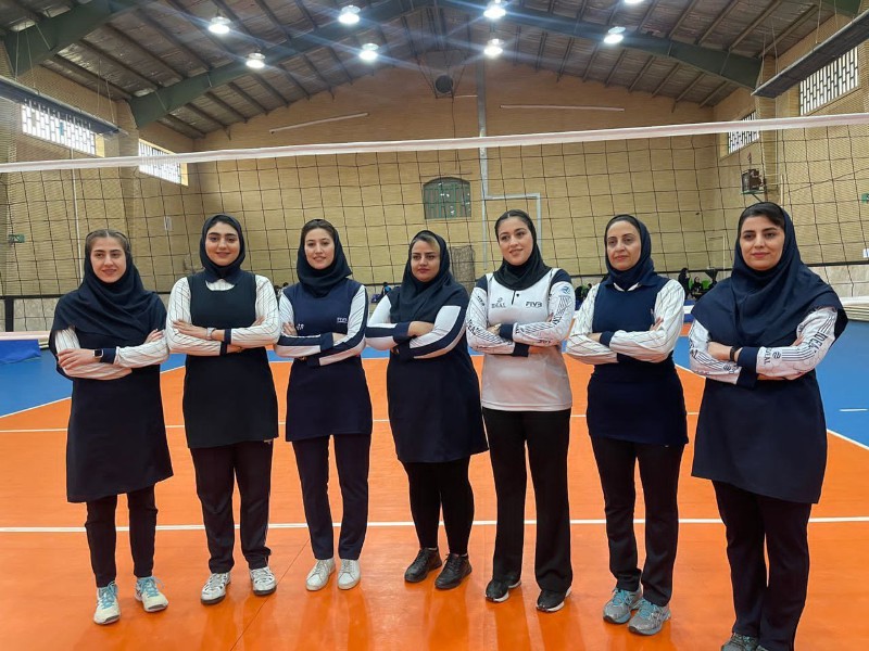 داوری بانوان پاوه ای در لیگ والیبال دسته یک کشور داوری بانوان پاوه ای در لیگ والیبال دسته یک کشور