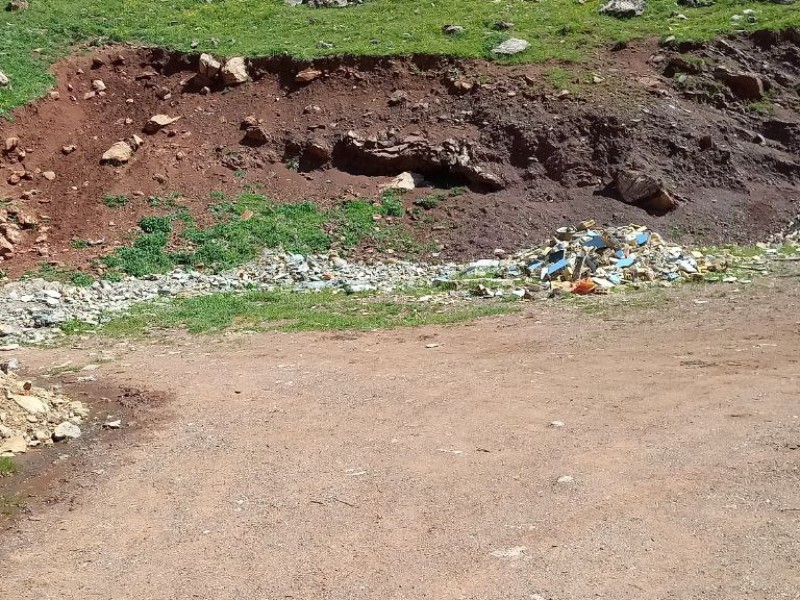 تخلیه و دپوی خاک و نخاله در محیط شهری ممنوع است/ جمع‌آوری چندین باره نخاله‌های ساختمانی تخلیه شده در حاشیه خیابان‌های سطح شهر