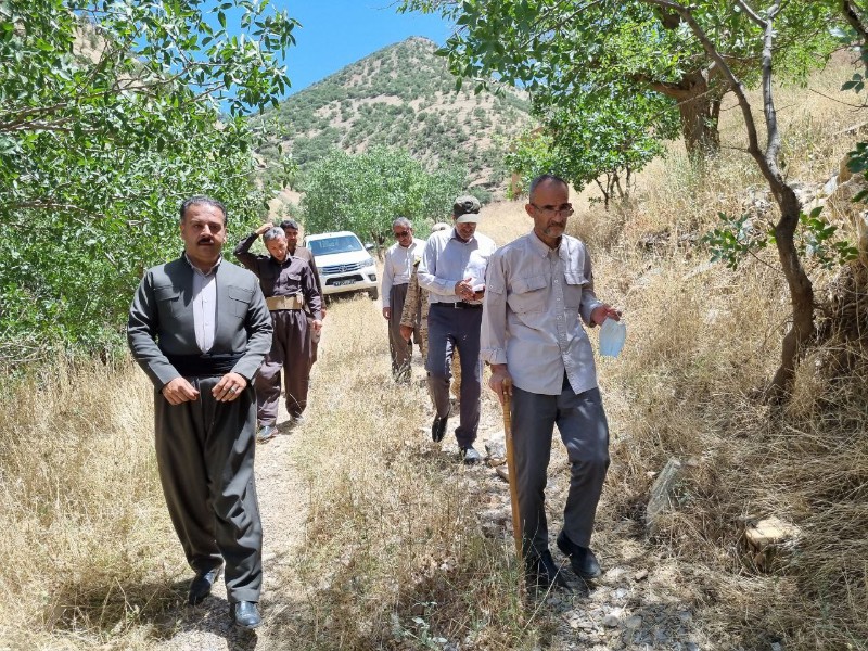 بازدید میدانی فرماندار پاوه و سردار آسیابانی از روستای مرزی بله بزان/تداوم پیگیری های برای بازگشت مردم به این روستا