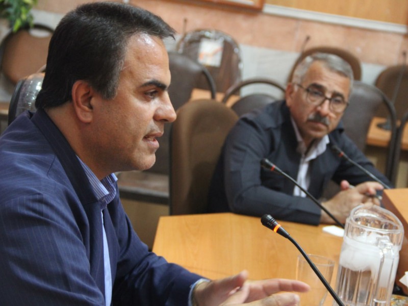 نظارت بر روند اجرا و کیفیت پروژه های عمرانی بیشتر می شود/تاخیر در جذب سهمیه قیر از سوی شهرداریها قابل قبول نیست