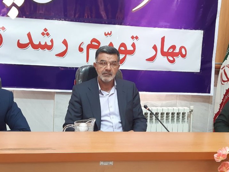 دشمنان با اصل اسلام و هویت ایرانی اسلامی مبارزه می کنند