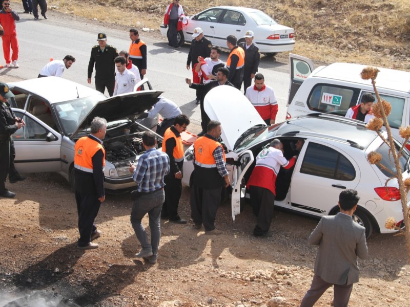 برگزاری مانور به مناسبت هفته پدافند غیرعامل در پاوه