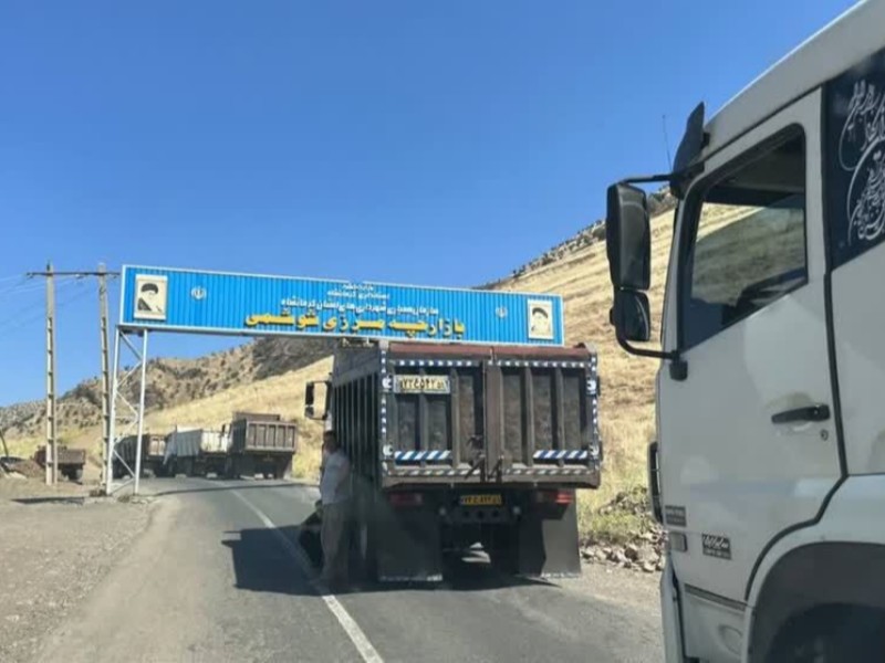 شتاب گرفتن صادرات کالا از مرز شوشمی کرمانشاه با راه‌اندازی باسکول جدید
