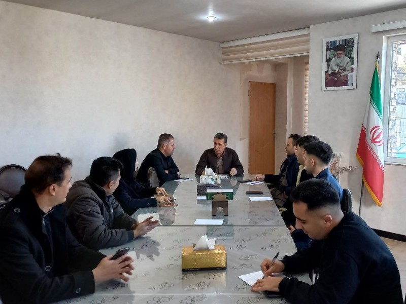 نشست شهردار پاوه با اصحاب رسانه