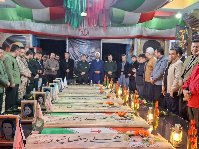 مزار شهدای پاوه غبارروبی و عطرافشانی شد